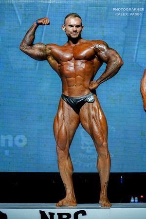 CLASSIC PHYSIQUE +178